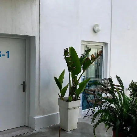 Pensión El Bahía 2*