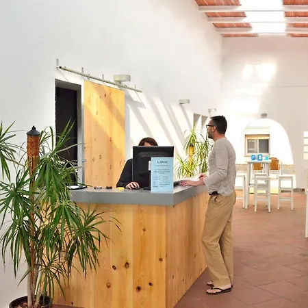 Pensión El Bahía 3*